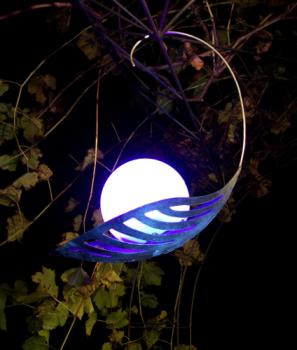 Lampe d'art solaire CARINA pétale de jet de lumière