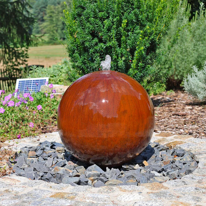 fontaine-solaire-boule-finition-corten-48cm-batterie-led-objetsolaire