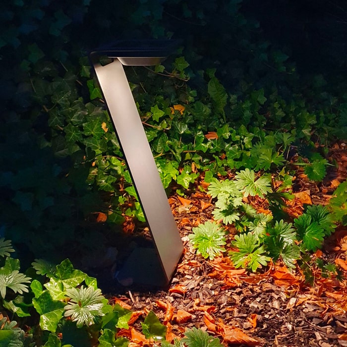 borne-solaire-zayn-eclairage-blanc-chaud-autonome-objetsolaire borne-solaire-zayn-eclairage-blanc-chaud-autonome-objetsolaire