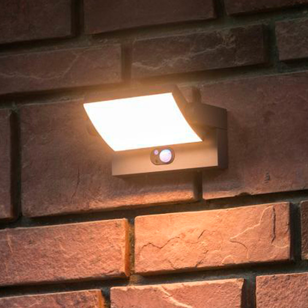 Applique Solaire Anora 300 Lumens Détecteur Aluminium 3000°K Anthracite applique-solaire-murale-anora-orientable-detection-jardin-objetsolaire
