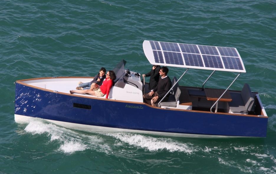 chargeur solaire bateau
