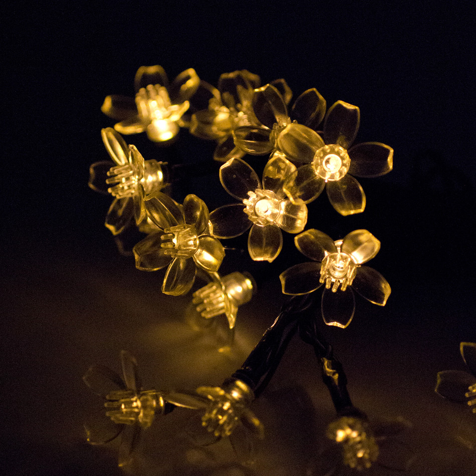 Lampes Solaires Jardin Avec 7 Fleurs - Lumière Blanc Chaud étanche Pour Balcon, Terrasse, Allées Ou Mariage