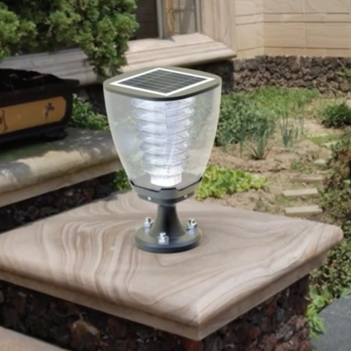 Lampe Solaire Pour Mât De Drapeau - 4640LM, 32 LED, IP65 - Adaptable Mât 2-6 Pouces, 15-40 Pieds