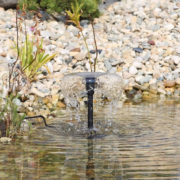 Fontaine jet d'eau solaire - Provence Outillage