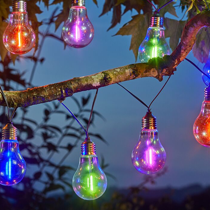 Guirlande colorée fonctionnant à l'énergie solaire