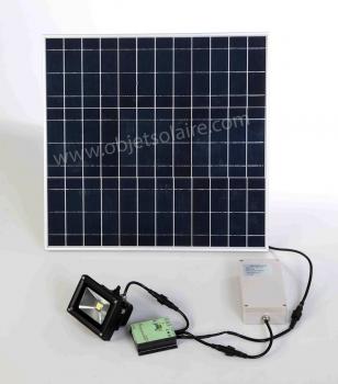 PROJECTEUR-SOLAIRE-PUISSANT-HAUTE-AUTONOMIE-OBJETSOLAIRE