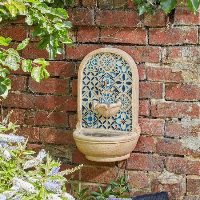 Fontaine Solaire Murale Mosaïque Aragon