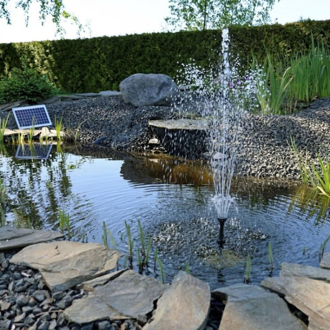 Pompe Solaire Jet d'Eau Batterie et Led 1100L/H 22Wc Programmable NSP5