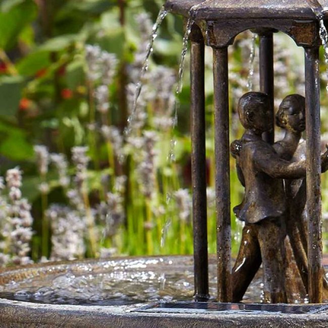 Fontaine Solaire Bain d'Oiseaux Danseurs 