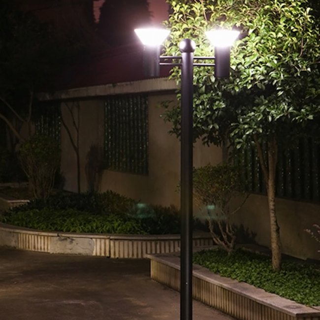 Lampadaire Solaire Puissant Orlando 2 Têtes sur Mât 560 Lumens 