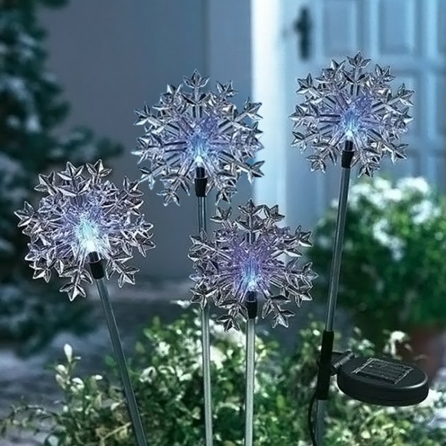 Flocons de Neige Solaires Noël sur Tiges Métal Lumière Bleue Lot de 4